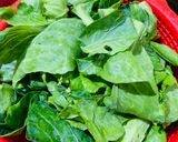 Foto langkah ke 1 dari resep Tumis Keciwis Bumbu Kencur.
