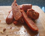 Foto del paso 3 de la receta: Hamburguesas de Carne de res, Chistorra y Chorizos