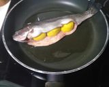 Foto del paso 1 de la receta: Trucha al limón hecha en sarten a modo de horno