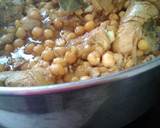 Foto del paso 5 de la receta: Pollo con garbanzos al azafrán