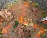 Foto langkah ke 4 dari resep Sop Tulang Sapi.