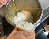 Foto del paso 3 de la receta: Bizcocho de yogur y naranja ¡Mateo receta! (Thermomix y microondas)
