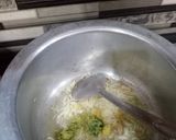 A picture of step 6 of Chicken daleem 💖💖💖.