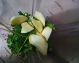 A picture of step 1 of Kairi ki chutney.