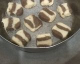 A picture of step 3 of Diet biscuits in two colours 🍪 🍪.