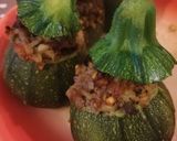 Foto del passaggio 10 della ricetta Zucchine ripiene di carne macinata e mix di orzo e farro