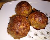 Sajtos fasírtgolyók sütőben recept fázis 2 fotója