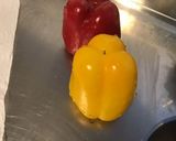 Une image de l'étape 4 de Salade du jardin (tomates, concombre, poivrons, basilic).