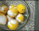 A picture of step 3 of Fresh lemon juice in jar|| and lemonade.