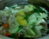 Foto langkah ke 2 dari resep Sop Ceker Ayam Sederhana.
