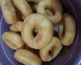 Foto langkah ke 4 dari resep Donat Goreng (lembut tanpa kentang).