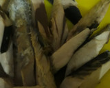 Foto langkah ke 1 dari resep Tumis tongkol daun kemanggi.