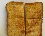 รูปขั้นตอนการทำที่ 3 ของ Banana honey toast เมนูง่ายๆ จากเซเว่น 7-11