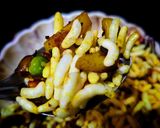 A picture of step 6 of Mixed vegetables with puffed rice.