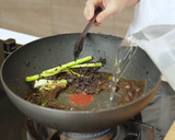 Foto langkah ke 3 dari resep Rawon Devina Hermawan.