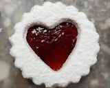 Foto del paso 9 de la receta: ❤️ Heartshaped raspberry filled cookies - Galletas corazón rellenas de frambuesa ❤️
