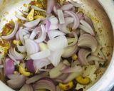 A picture of step 4 of Tomato Pulao.