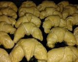 Foto del paso 3 de la receta: Medialunas de manteca