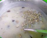 Hình bước làm 3 của món Cháo hến nấm rơm rau đắng