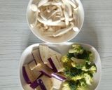 Gambar langkah 2 resipi Sayur Celup Tepung.