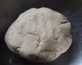 A picture of step 4 of Pear and Persimmon Galette.