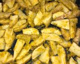Foto del paso 3 de la receta: Papas crocantes (al horno)❤️🍟