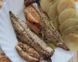 Foto del paso 2 de la receta: Caballa al horno con láminas de patata