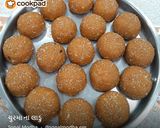 ચુરમા ના લાડુ (Churma Ladoo Recipe In Gujarati) રેસીપી સ્ટેપ6ફોટો