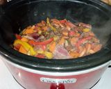 Foto del paso 2 de la receta: Ossobuco al vino tinto en crockpot (olla de cocción lenta)