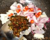 Foto langkah ke 4 dari resep Tumis Sayur Asin Pedas.