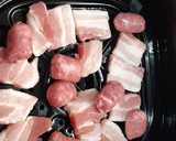 Foto del paso 2 de la receta: Arroz con panceta y longaniza fresca. Airfryer y vitrocerámica