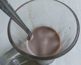 Foto langkah ke 2 dari resep Es Alpukat Kocok Milo.