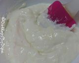 A picture of step 3 of Cheese Strawberry Tarts.