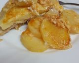 A picture of step 4 of Meat with potatoes in the oven.