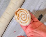 صورة لخطوة 5 من وصفة سينابون رولز 🥯