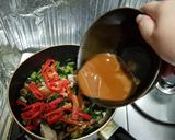 A picture of step 7 of Pickled Cabbage & Shredded Duck Vermicelli雪菜鴨絲湯米.