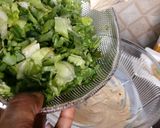 A picture of step 6 of Mayonnaise fatoush salad.