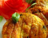 عکس مرحله 1 از دستور کوکوی مخلوط سیب زمینی خام و پخته (با عطر و طعم ریحان)