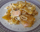Foto del paso 5 de la receta: Revuelto de patatas y salmón