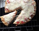 Foto langkah ke 8 dari resep Pizza teflon (no egg, no ulen, no mixer, no oven).
