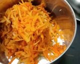 A picture of step 4 of Kutti idli in tri colour.
