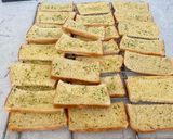 A picture of step 3 of Garlic Butter Crispy Bread.