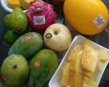 Foto langkah ke 1 dari resep Sop Buah Ala Indy.