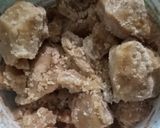 ખજૂર તલના લાડુ (Khajoor Til Ladoo Recipe In Gujarati) રેસીપી સ્ટેપ2ફોટો