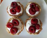 A picture of step 4 of Mini oat yoghurt baskets.
