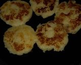 आलू टिक्की चाट विथ पापड़ी (Aloo tikki chaat with papdi recipe in Hindi) रेसिपी चरण 2 फोटो