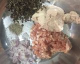 Hình bước làm 4 của món Bún sườn mọc nấu măng