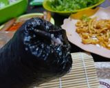 Foto langkah ke 4 dari resep Kimbap Favorit si Kecil.