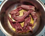 Foto del paso 1 de la receta: Carne con pasta 🍲