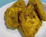 Foto langkah ke 3 dari resep Ayam ungkep bumbu kuning.